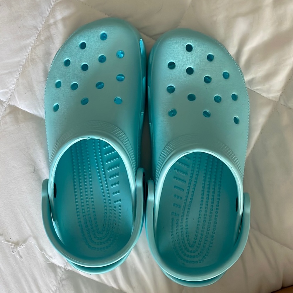 Crocs